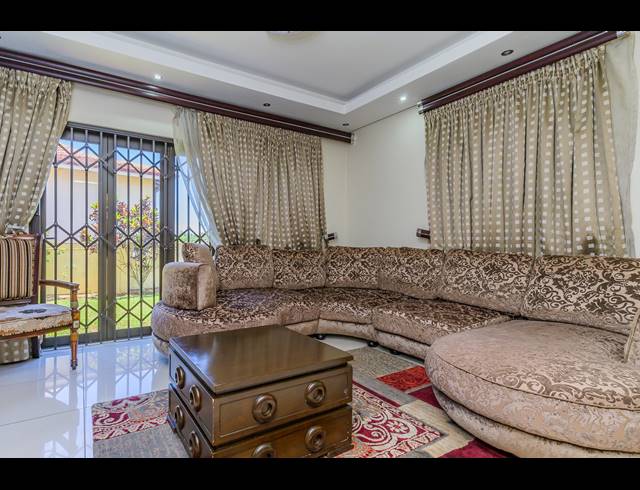 3 BEDROOM TOWNHOUSE FOR SALE IN WESTVILLE